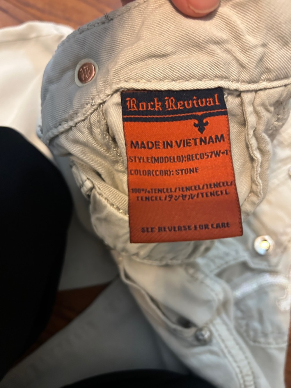 Rock Revival Cream Embroidered Pocket Kids Jeans. Medium 32 inseam. - Picture 9 of 9